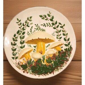 MCM Mushroom 3D Vintage Plate Wall Hanging Byron Molds 1972 Hand Painted 7.5"
